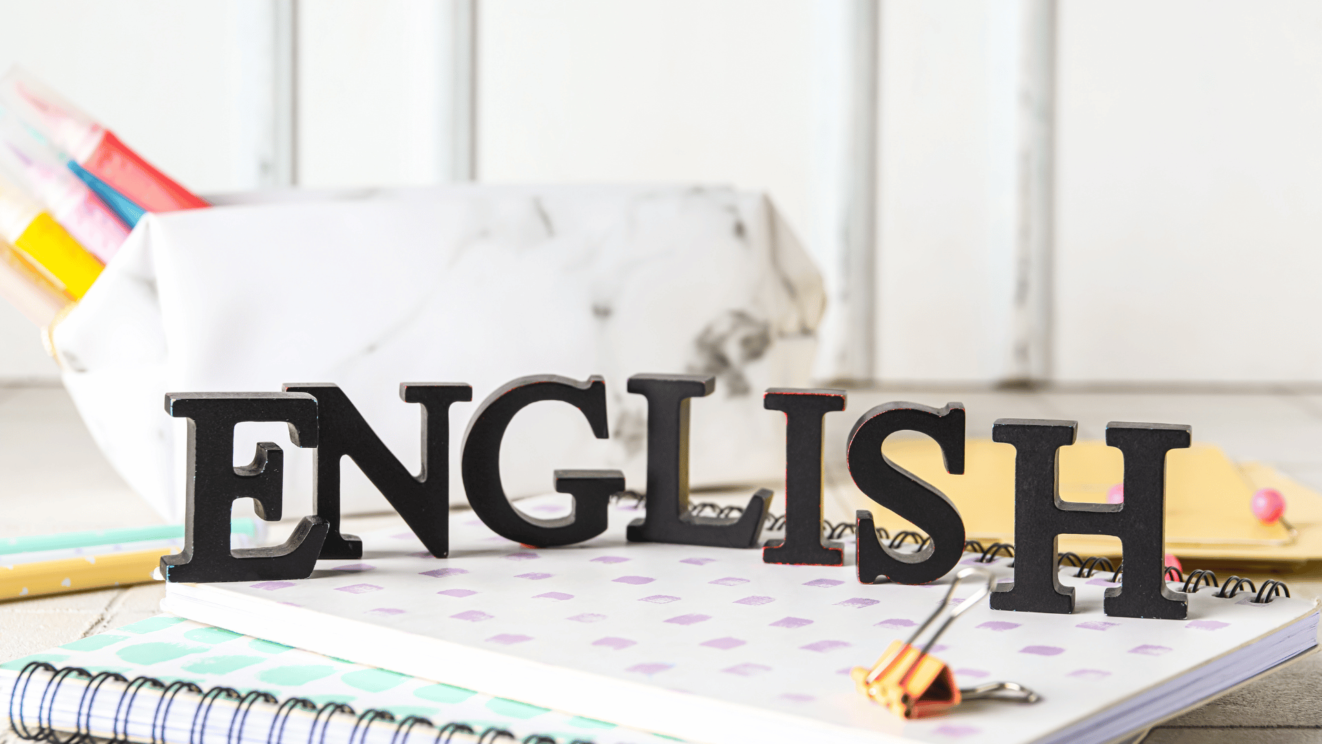 أشهر السنة باللغة العربية ومعانيها باللغة الإنجليزية