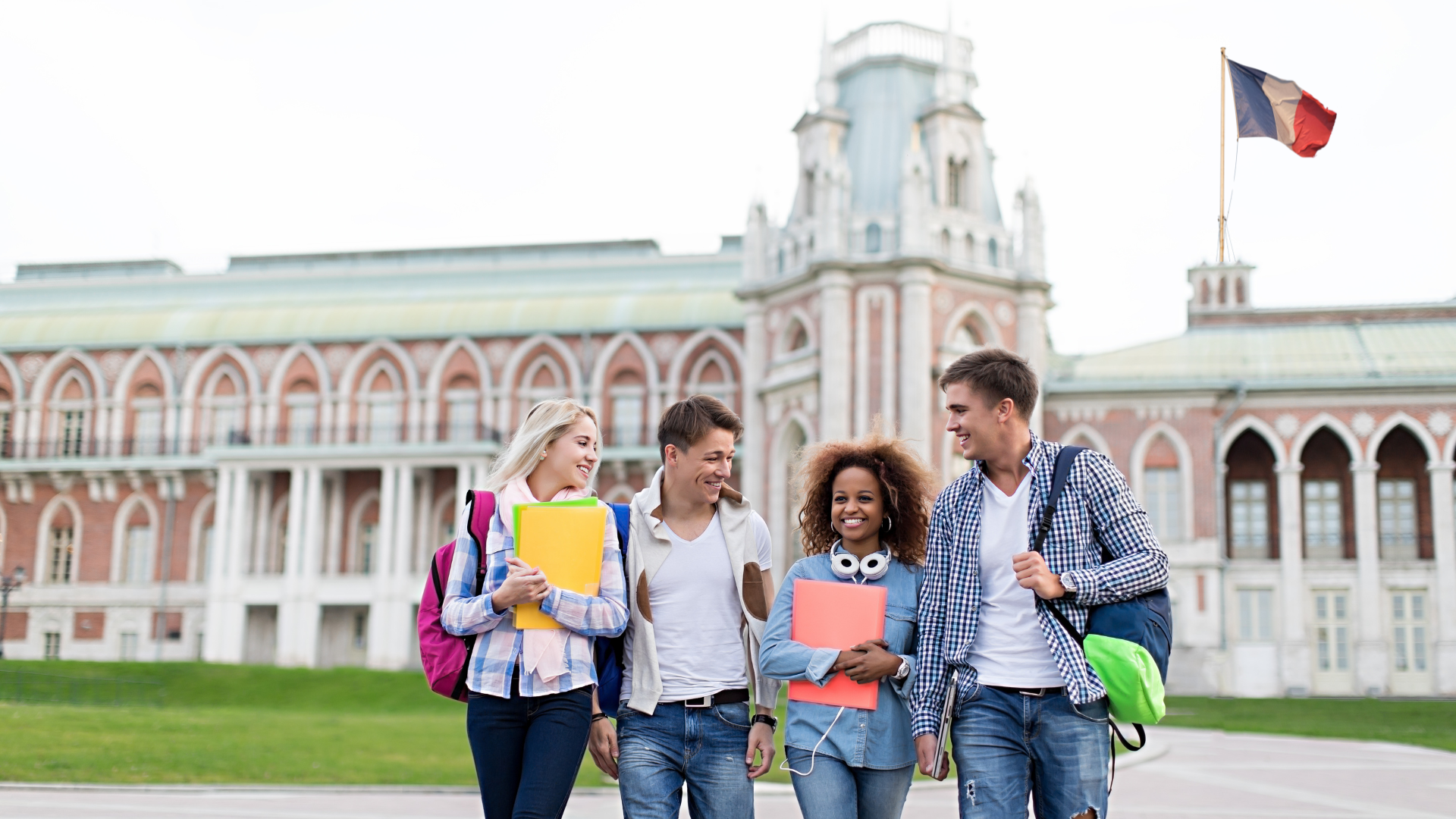 الدراسة في فرنسا للمرحلة الجامعية