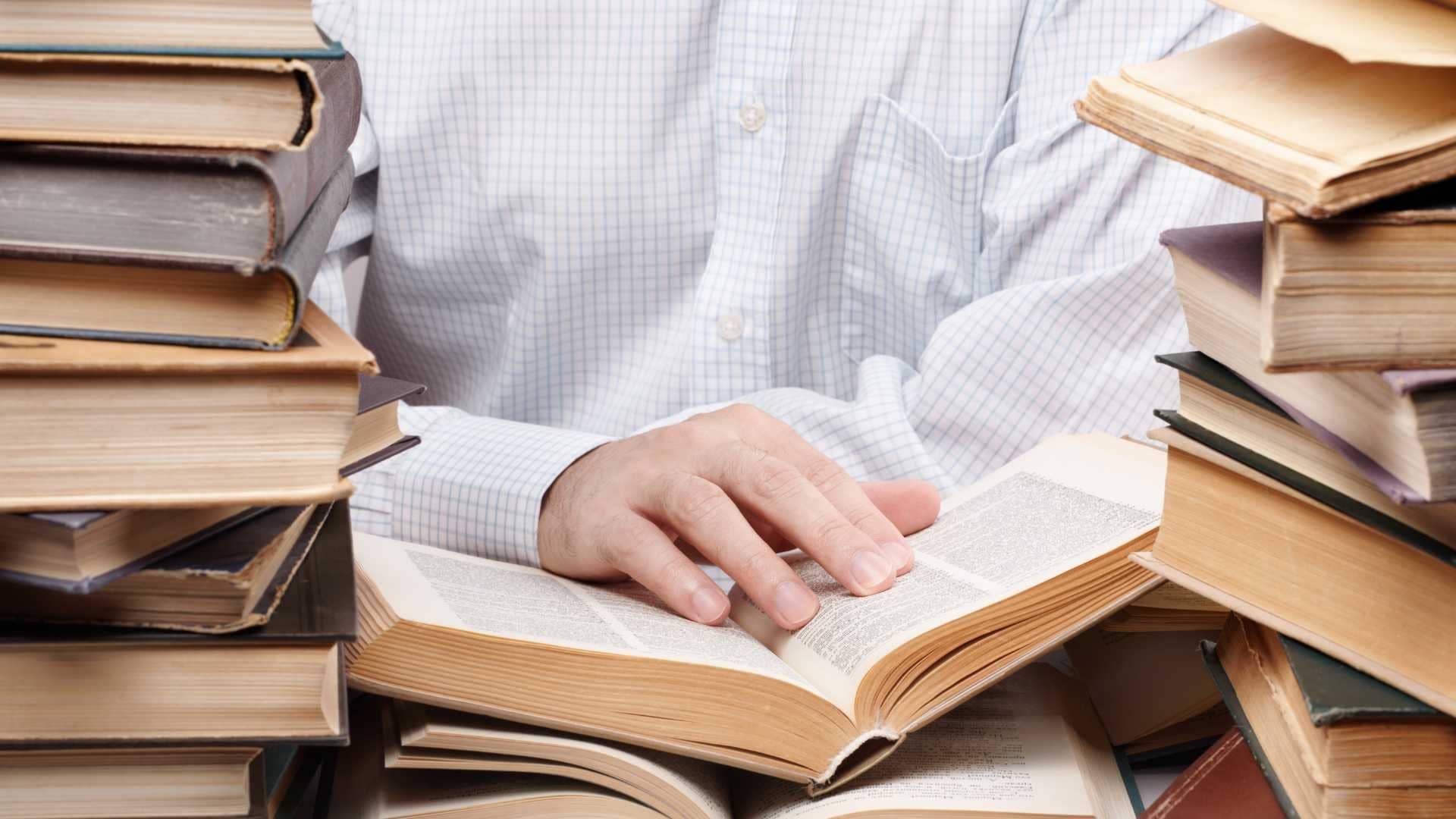 أسهل التخصصات الجامعية المطلوبة في سوق العمل